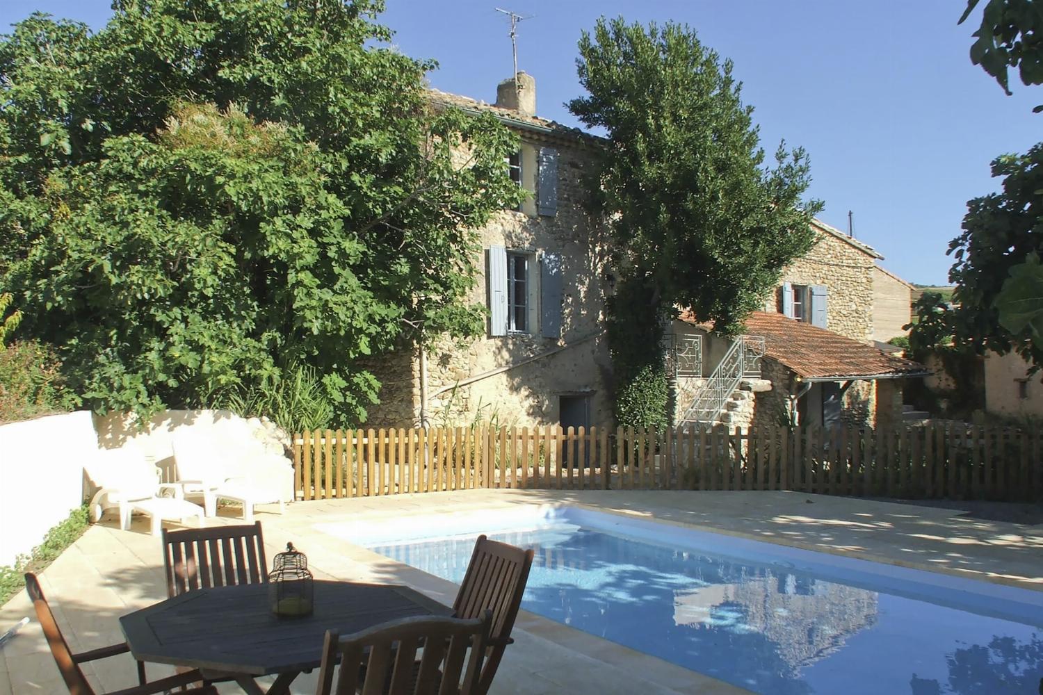 Location de vacances en Provence avec piscine privée