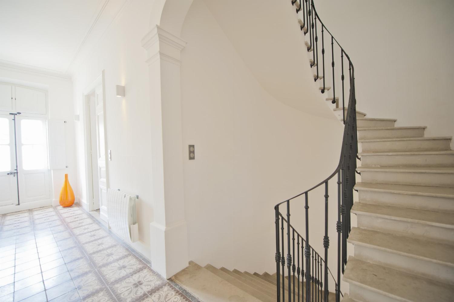 Couloir du 1er étage | Location maison dans le sud de la France