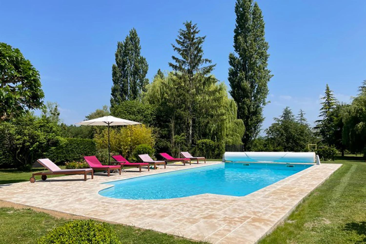 Private pool Private pool