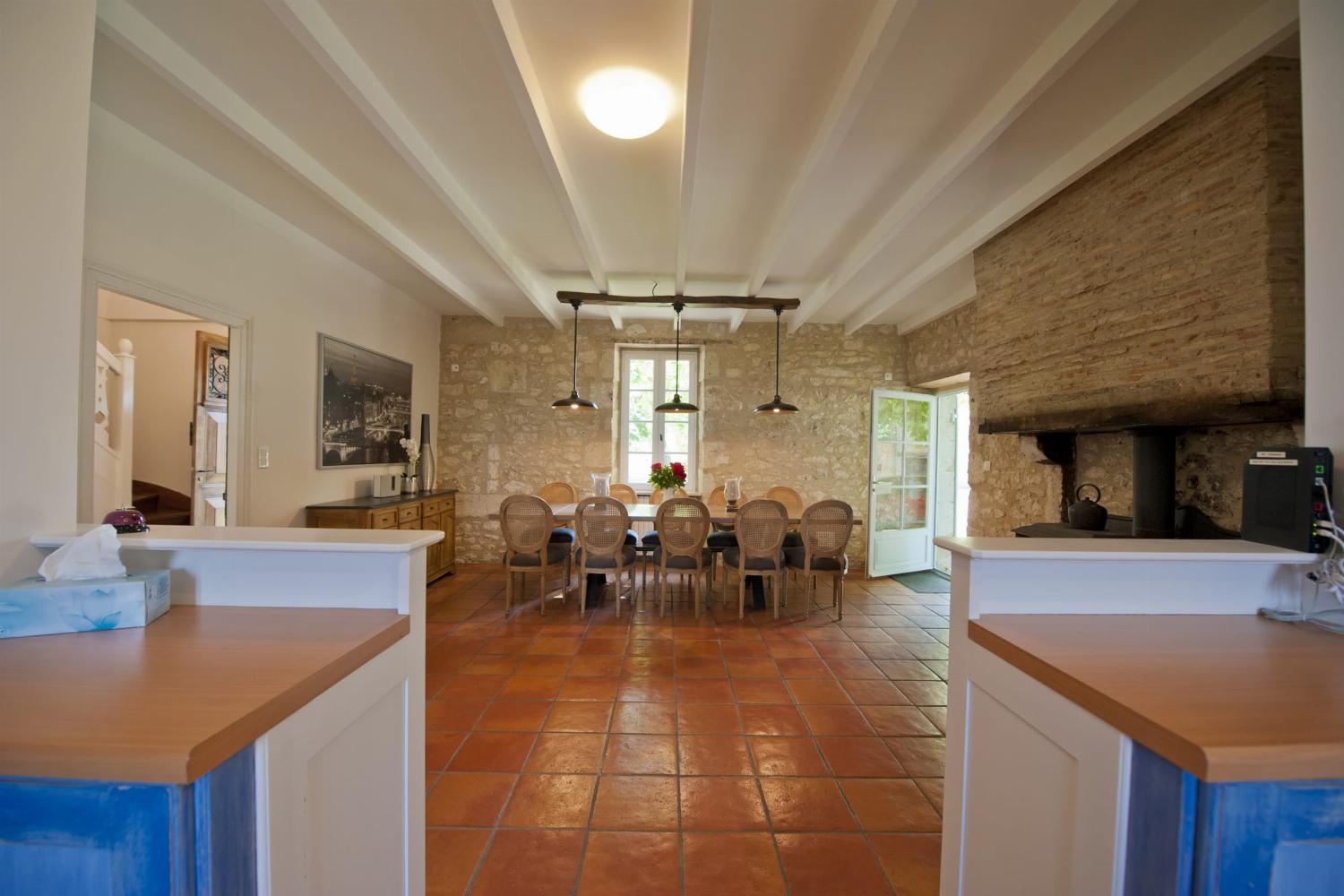 Salle à manger | Location maison en Dordogne