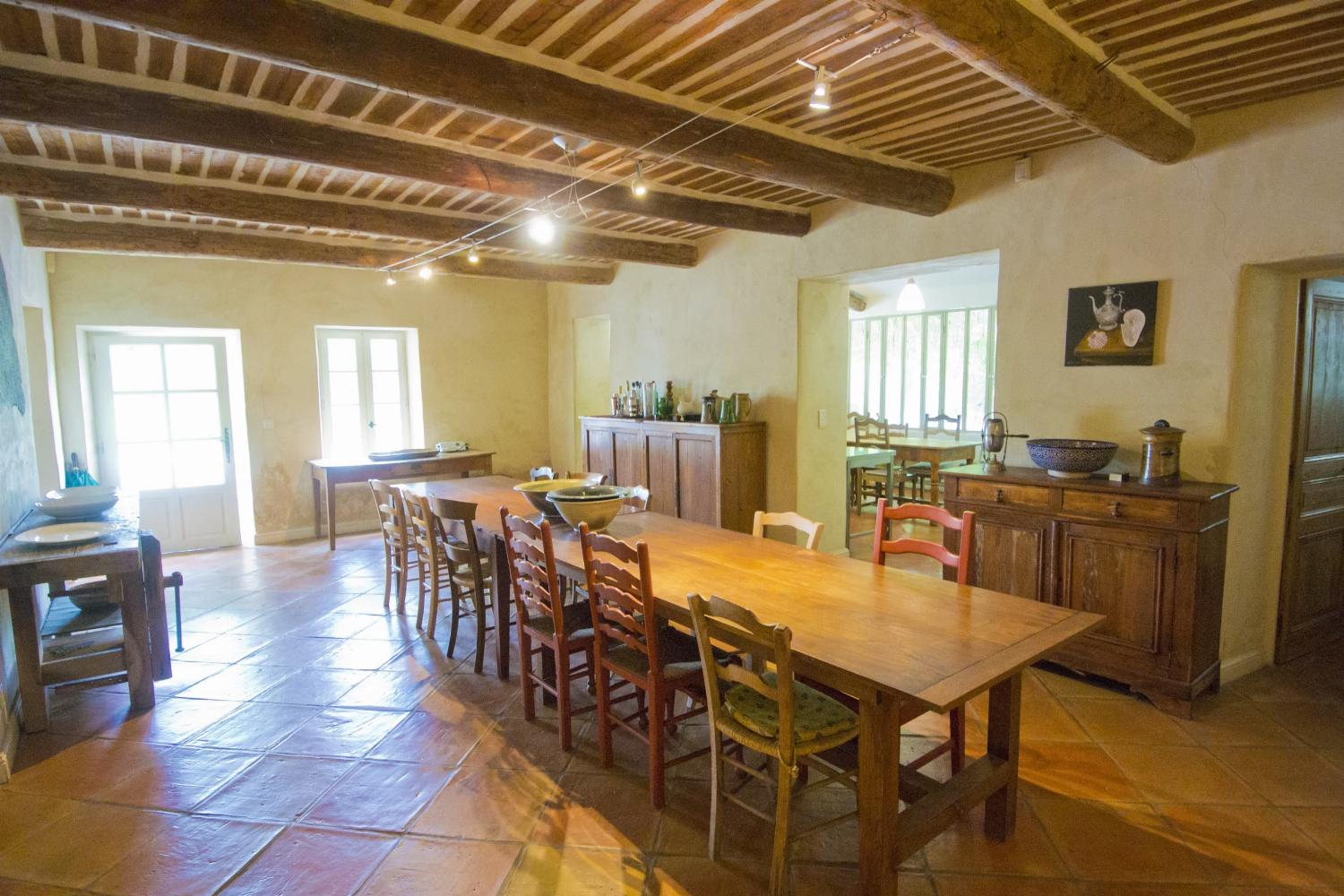 Salle à manger | Location maison en Provence