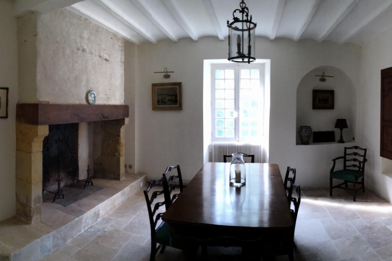 Salle à manger | Château de vacances dans les Pyrénées-Atlantiques