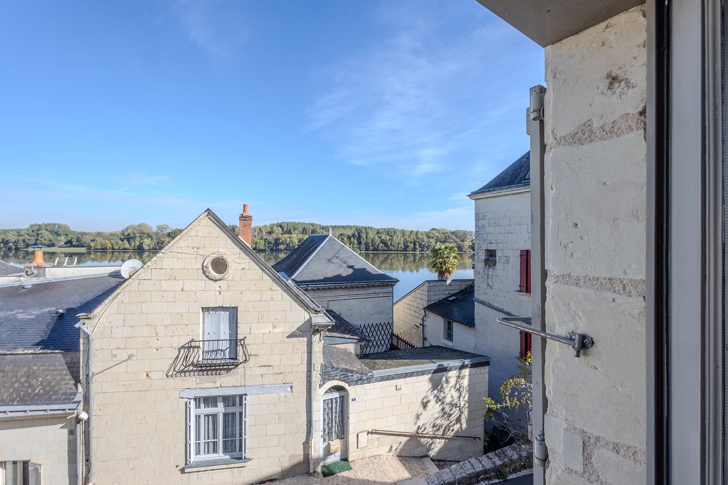 Vue depuis la fenêtre Vue depuis la fenêtre