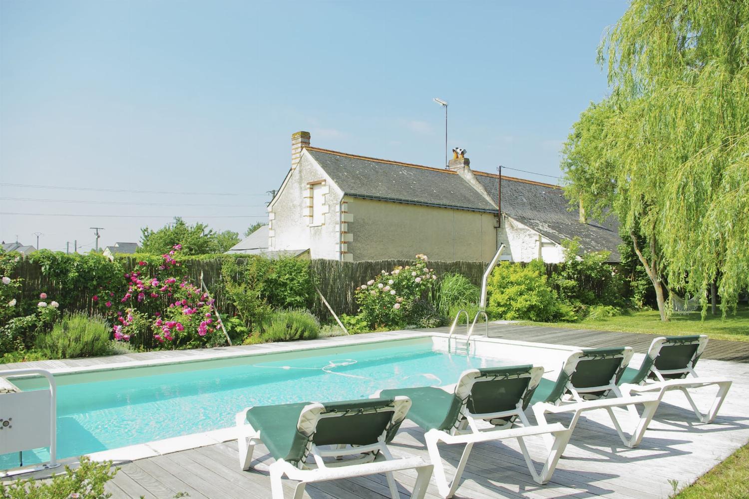 Maison de vacances dans la vallée de la Loire avec piscine privée chauffée