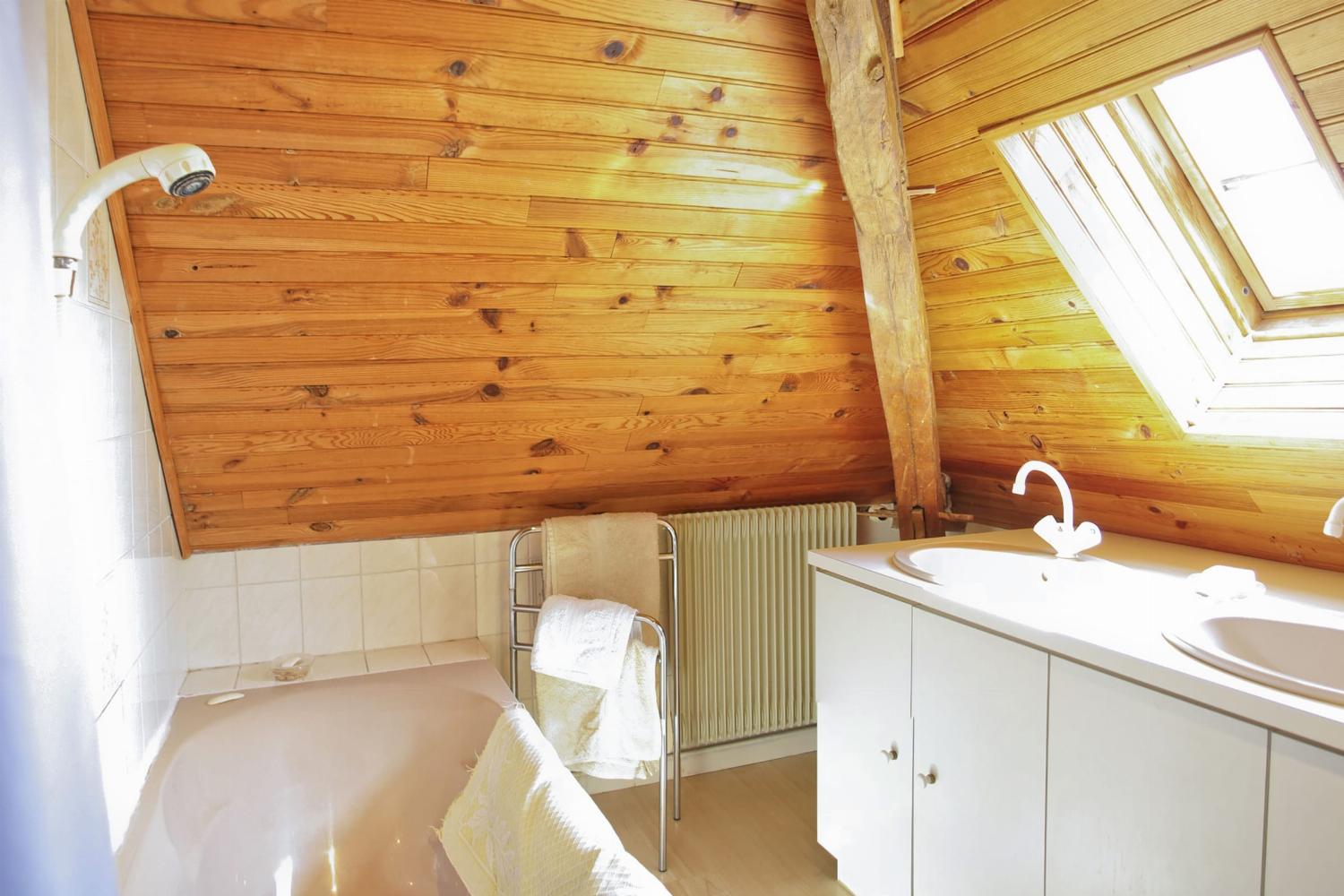 Salle de bain | Maison de vacances dans la vallée de la Loire