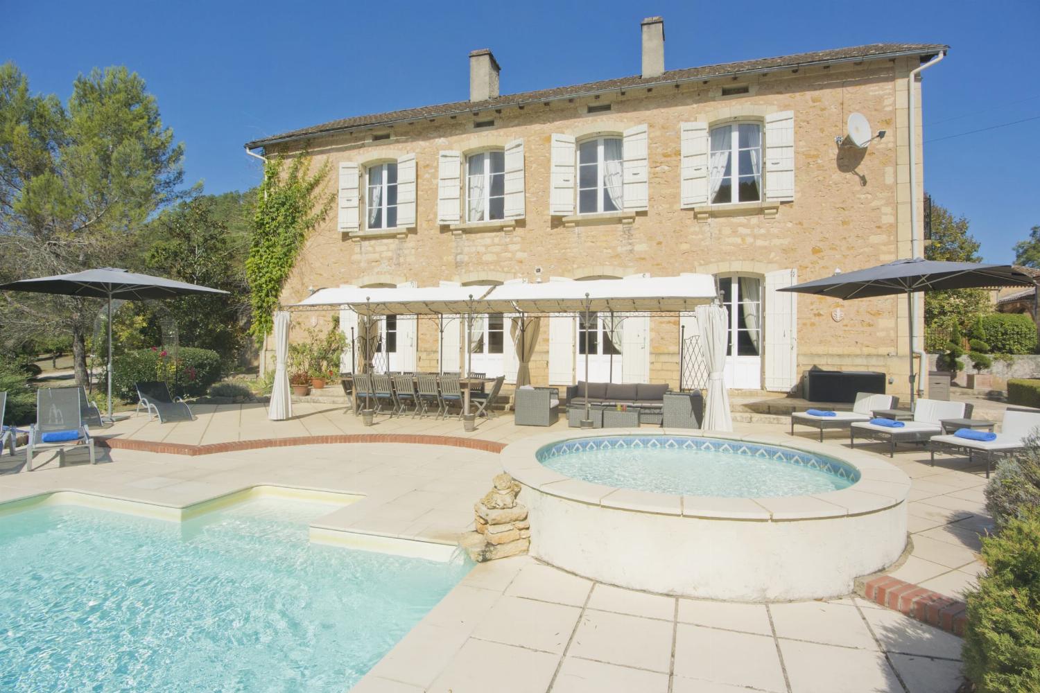 Location maison en Nouvelle-Aquitaine avec piscine privée chauffée