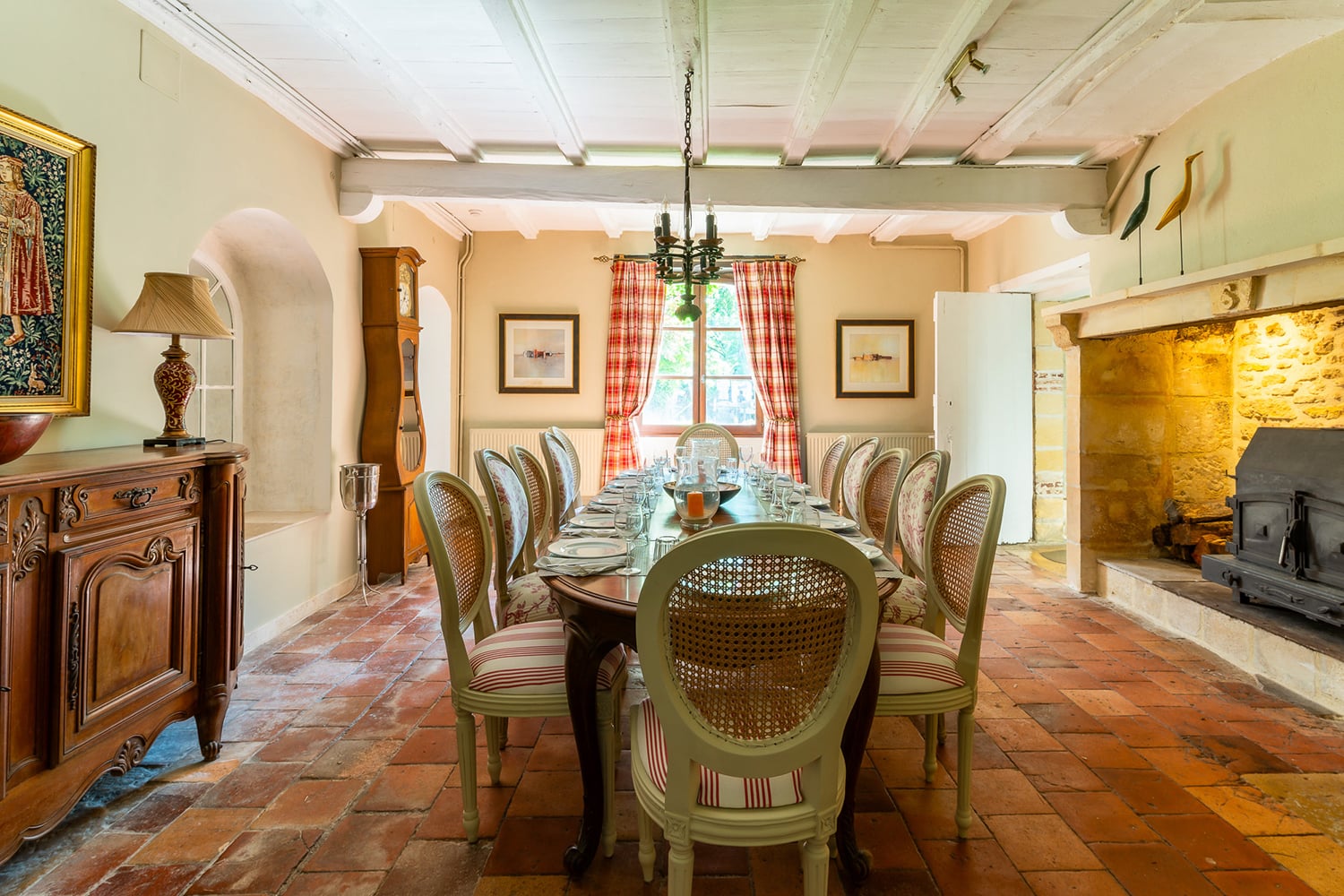 Salle à manger | Maison à louer en Nouvelle-Aquitaine