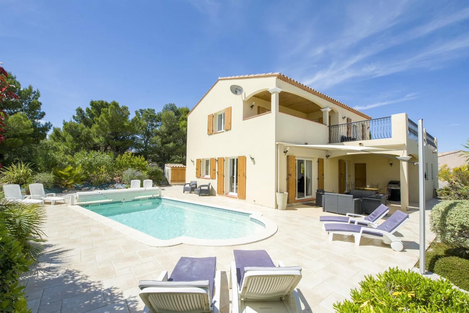 Villa de vacances dans le sud de la France avec piscine privée chauffée
