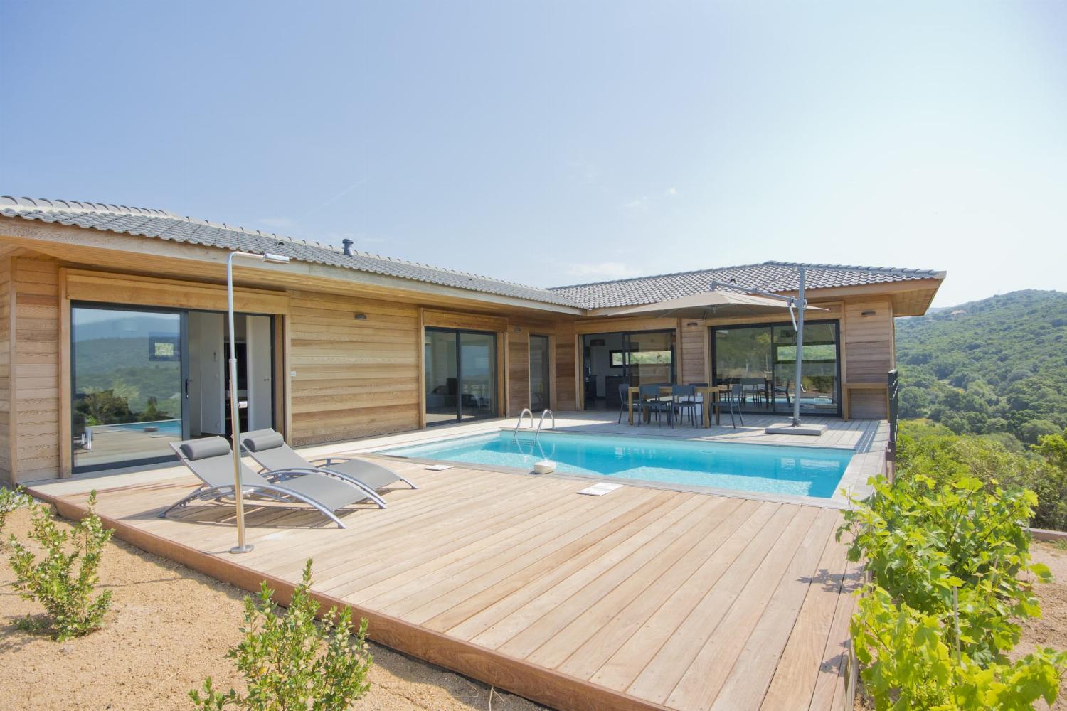Villa de vacances en Corse avec piscine privée