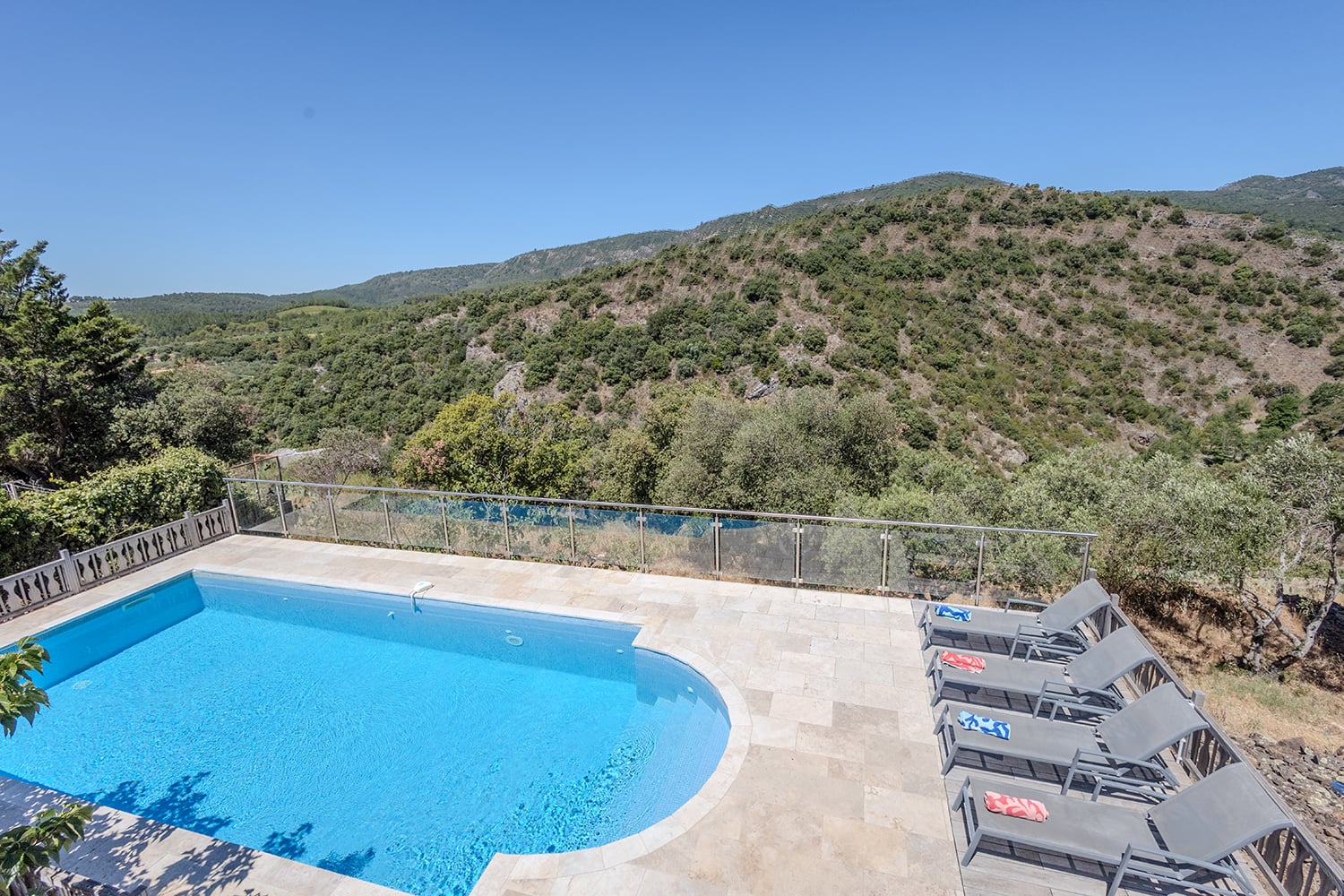 Piscine privée et vue