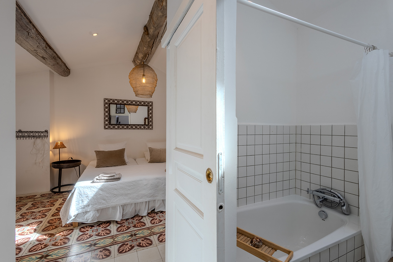 Chambre et salle de bain