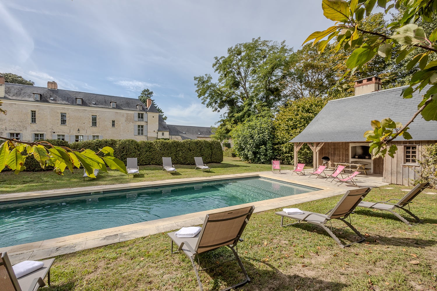 Château de vacances à Centre-Val de Loire avec piscine privée chauffée