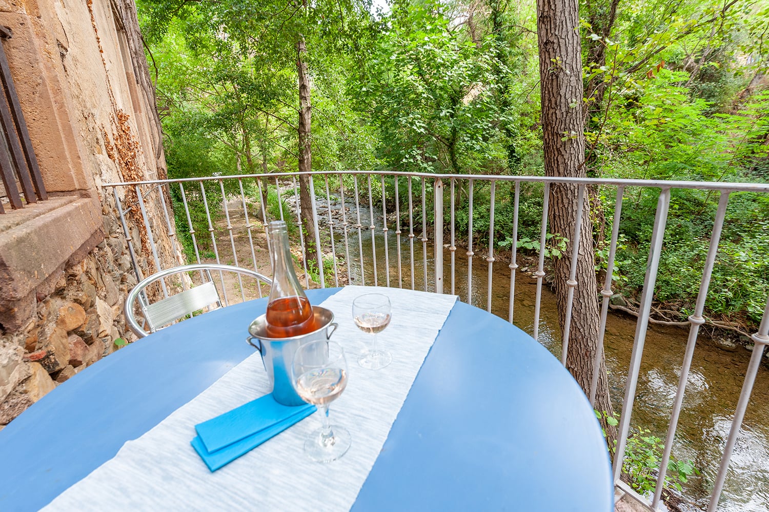 Terrasse pour les repas