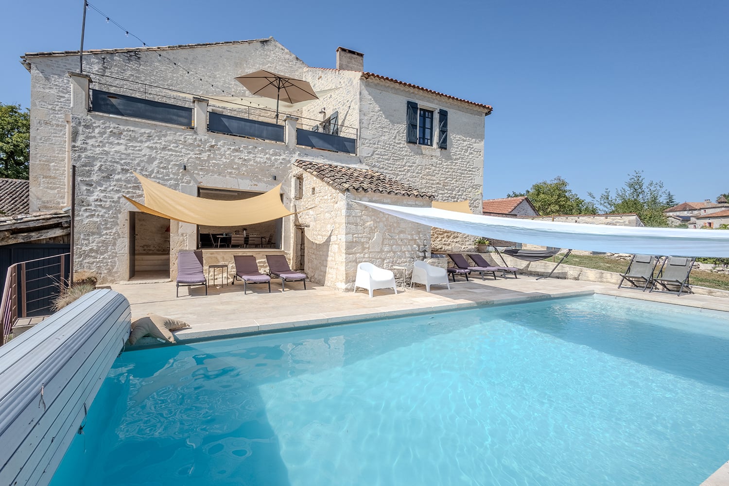 Maison de vacances à Barguelonne-en-Quercy avec piscine privée