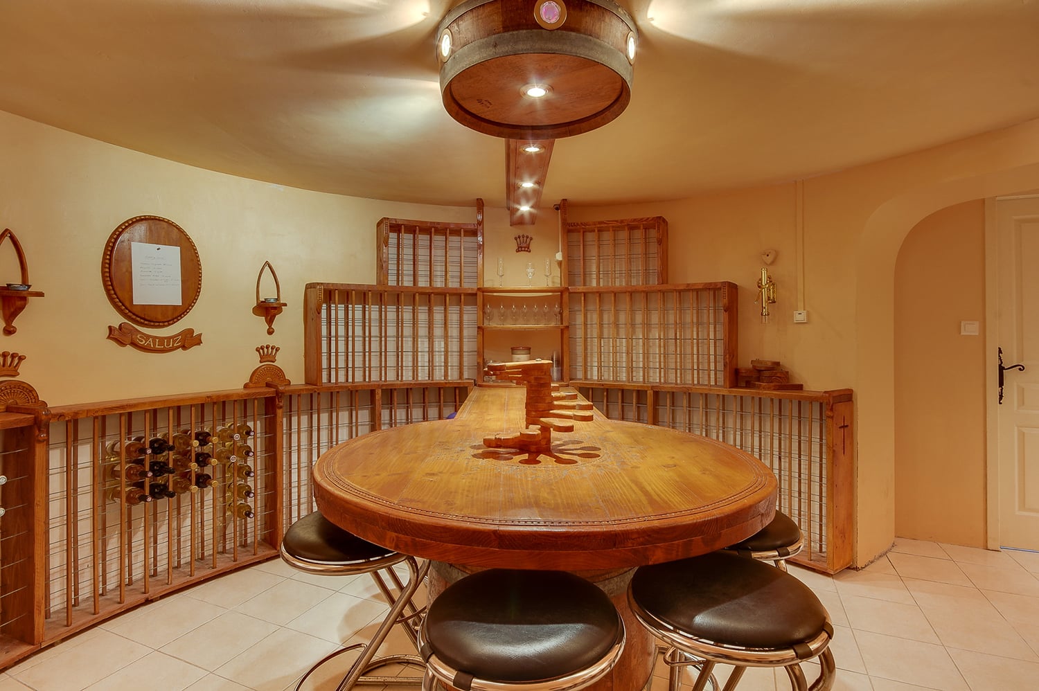 Cave à vin | Château de vacances à Cambayrac