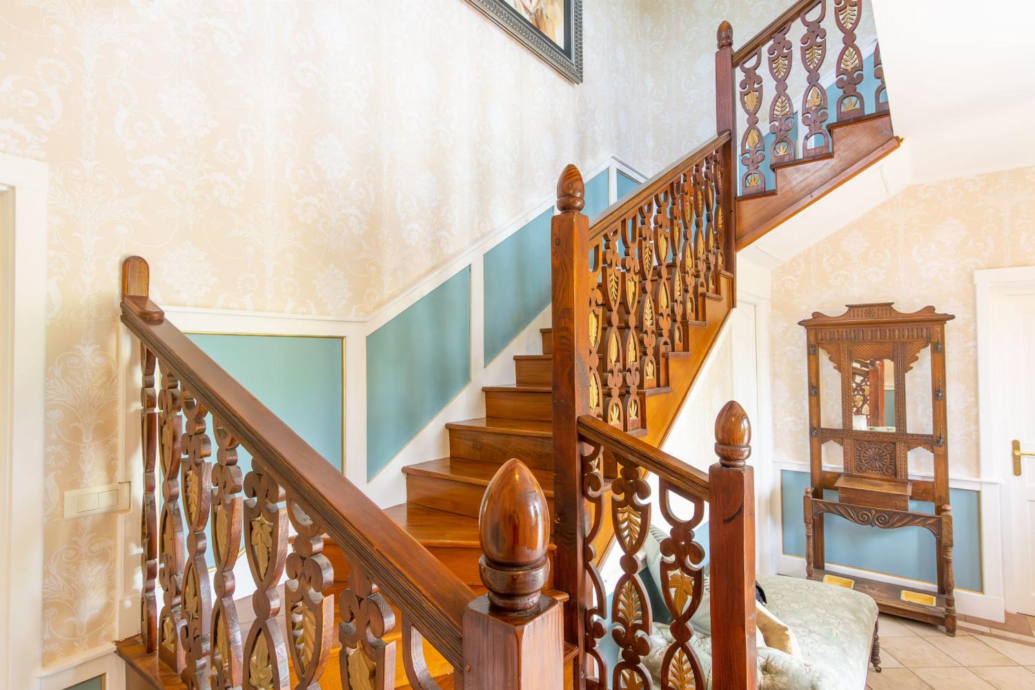 Escalier | Château de vacances dans le Lot