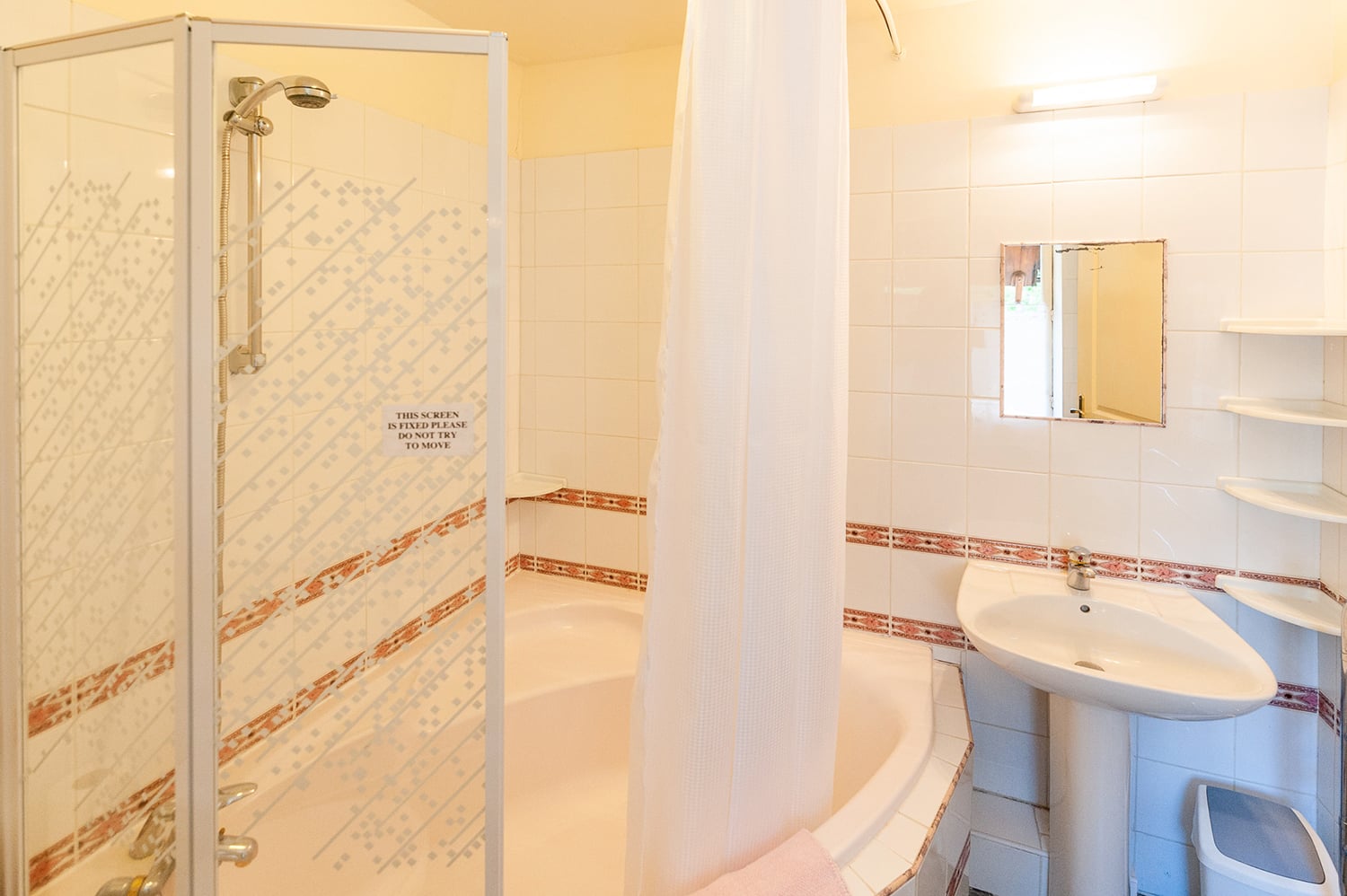 Salle de bain | Château de vacances à Cambayrac