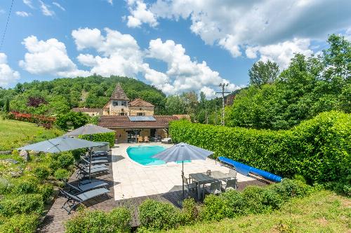 Holiday home in Lot with private pool