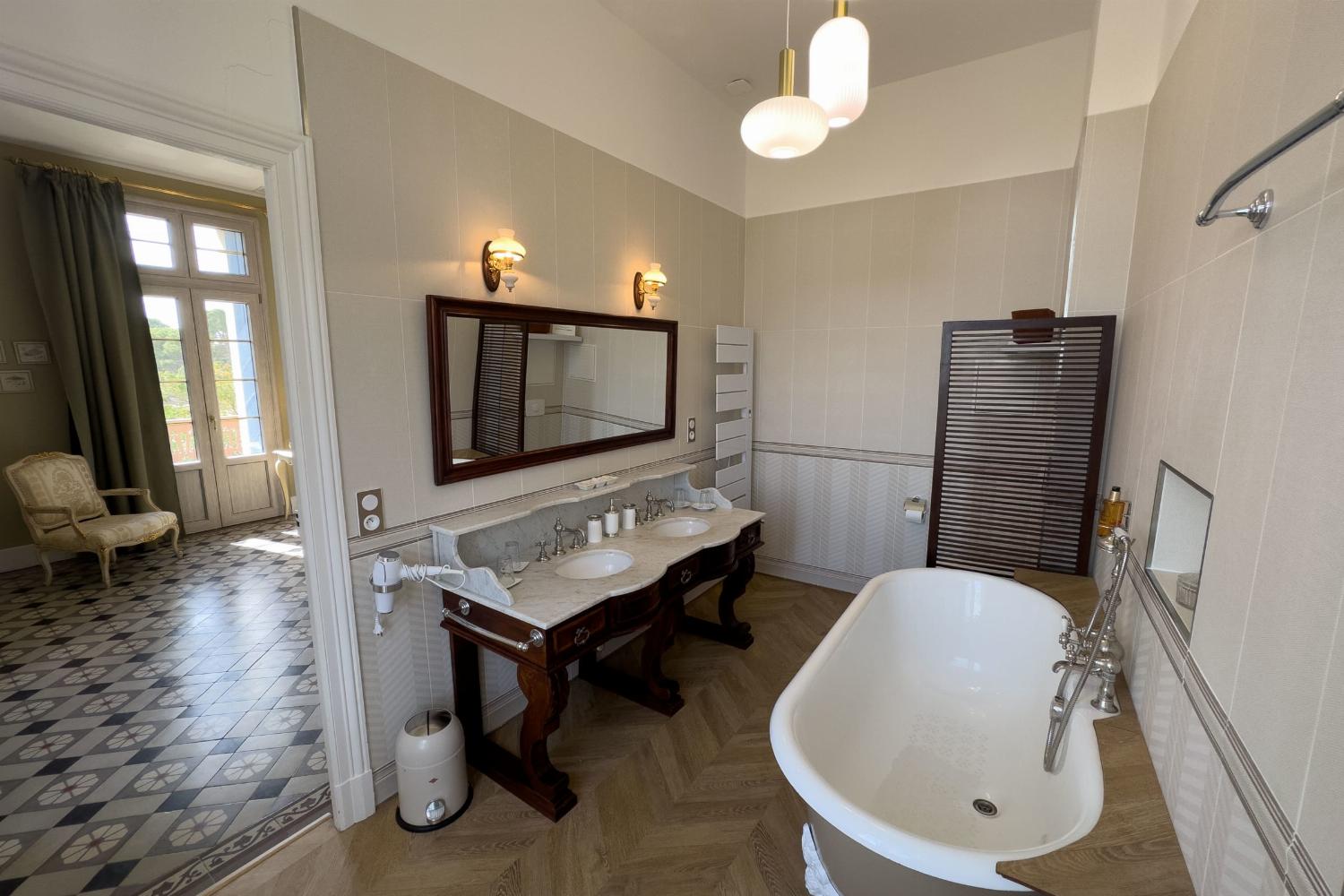 Salle de bain | Château de vacances dans le sud de la France