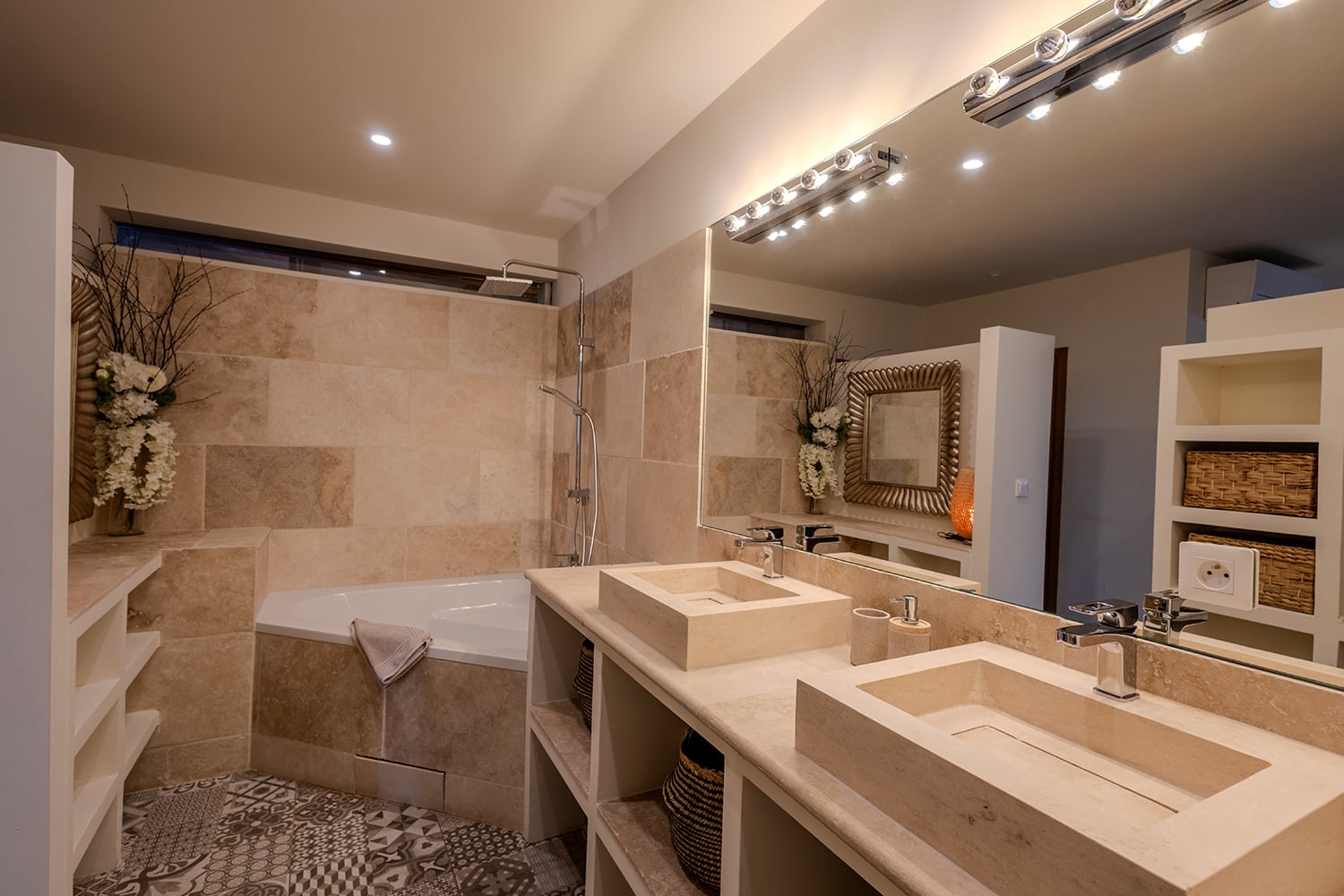 Salle de bain | Maison de vacances à Le Somail