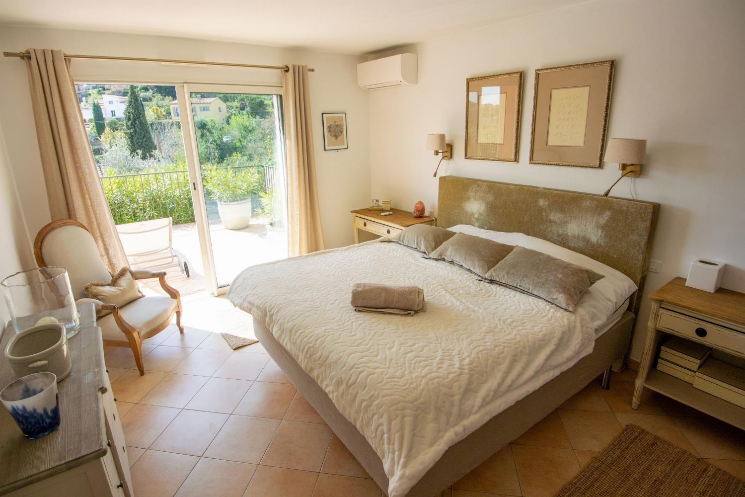 Chambre | Villa de vacances dans les Alpes-Maritimes
