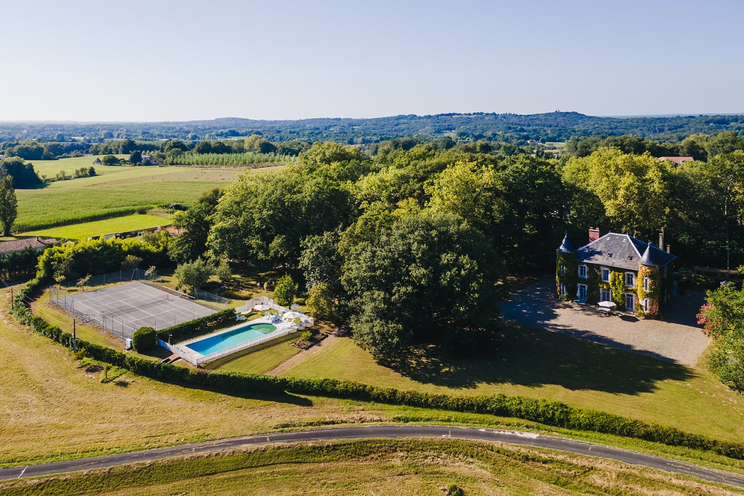 Château de vacances en la côte basque avec piscine privée