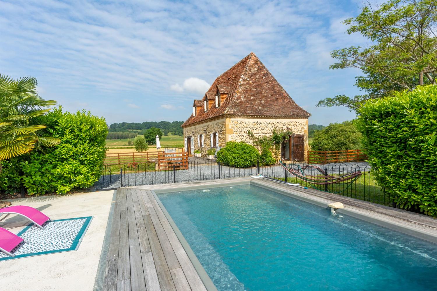 Maison de vacances dans les Pyrénées-Atlantiques avec piscine privée