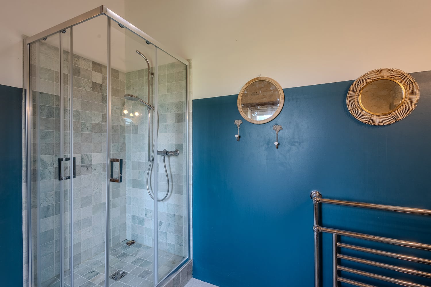 Salle de bain | Maison à louer à Duras