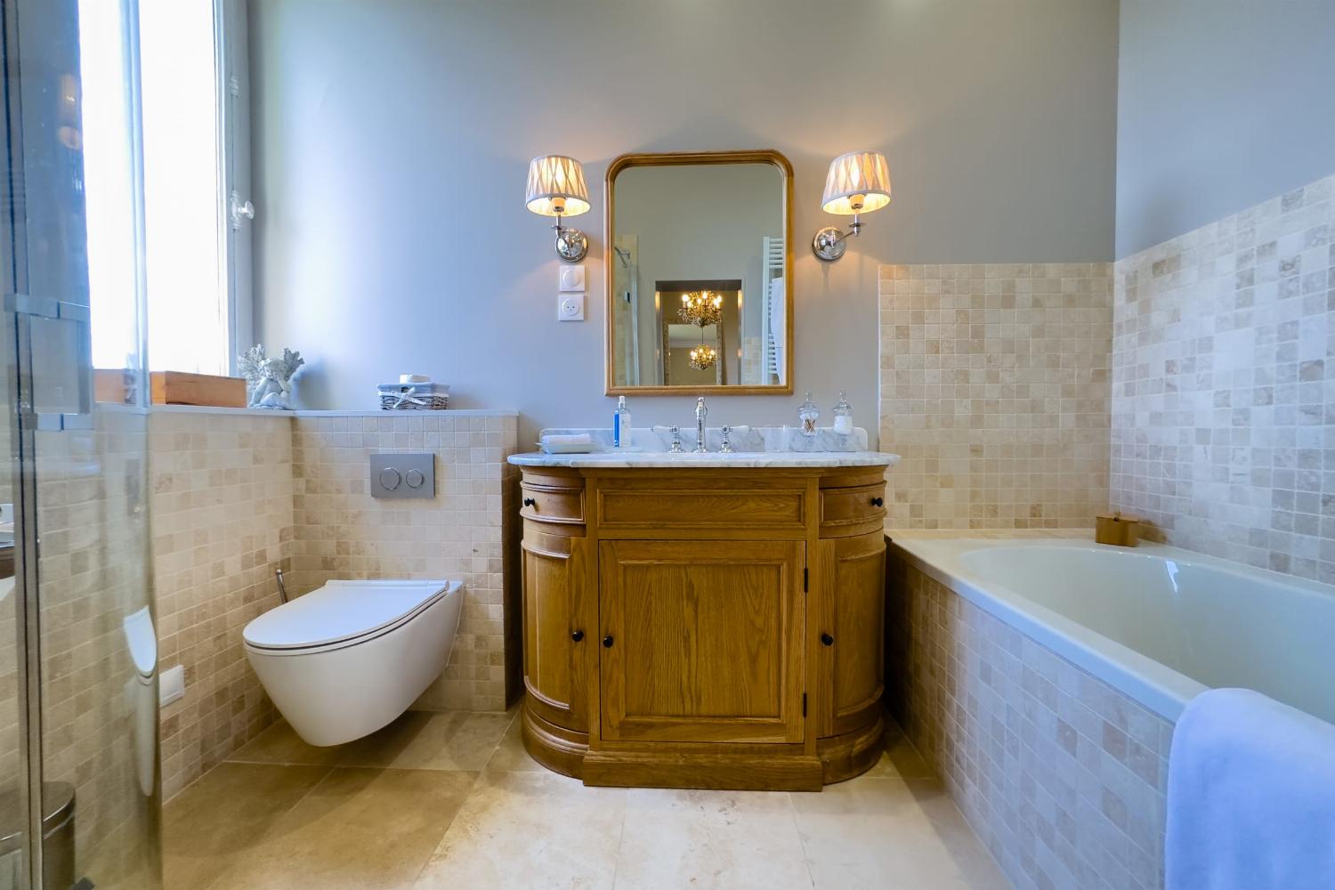 Salle de bain | Château de vacances en Nouvelle-Aquitaine