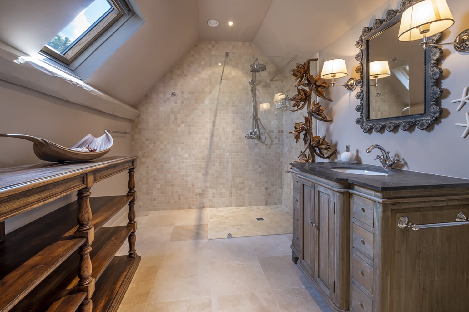 Salle de bain | Holiday château in Nouvelle-Aquitaine