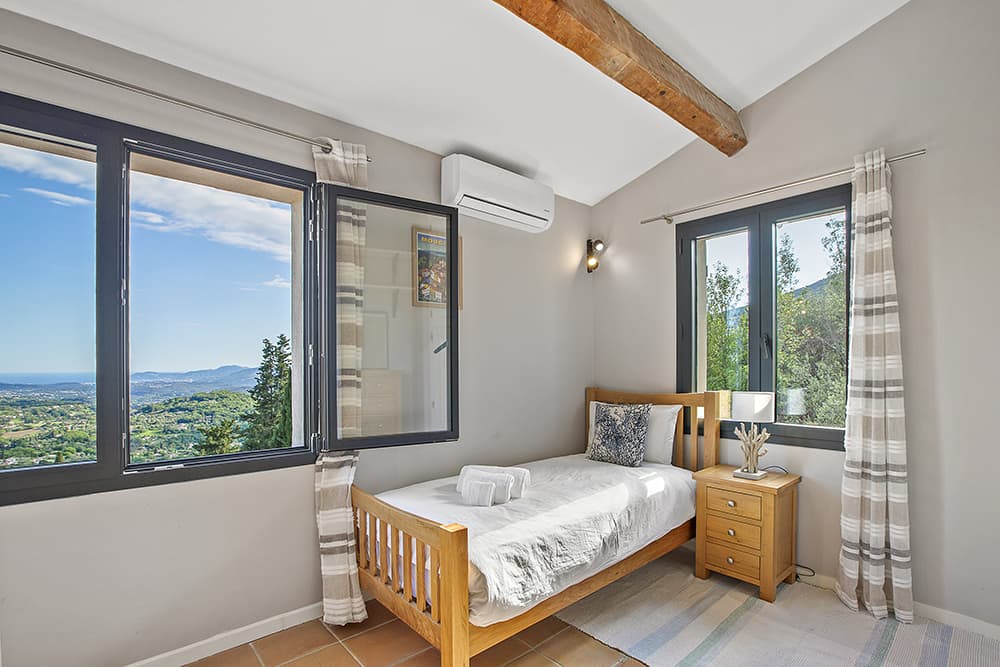 Villa à louer pour les vacances avec piscine privée chauffée | Vue de ...