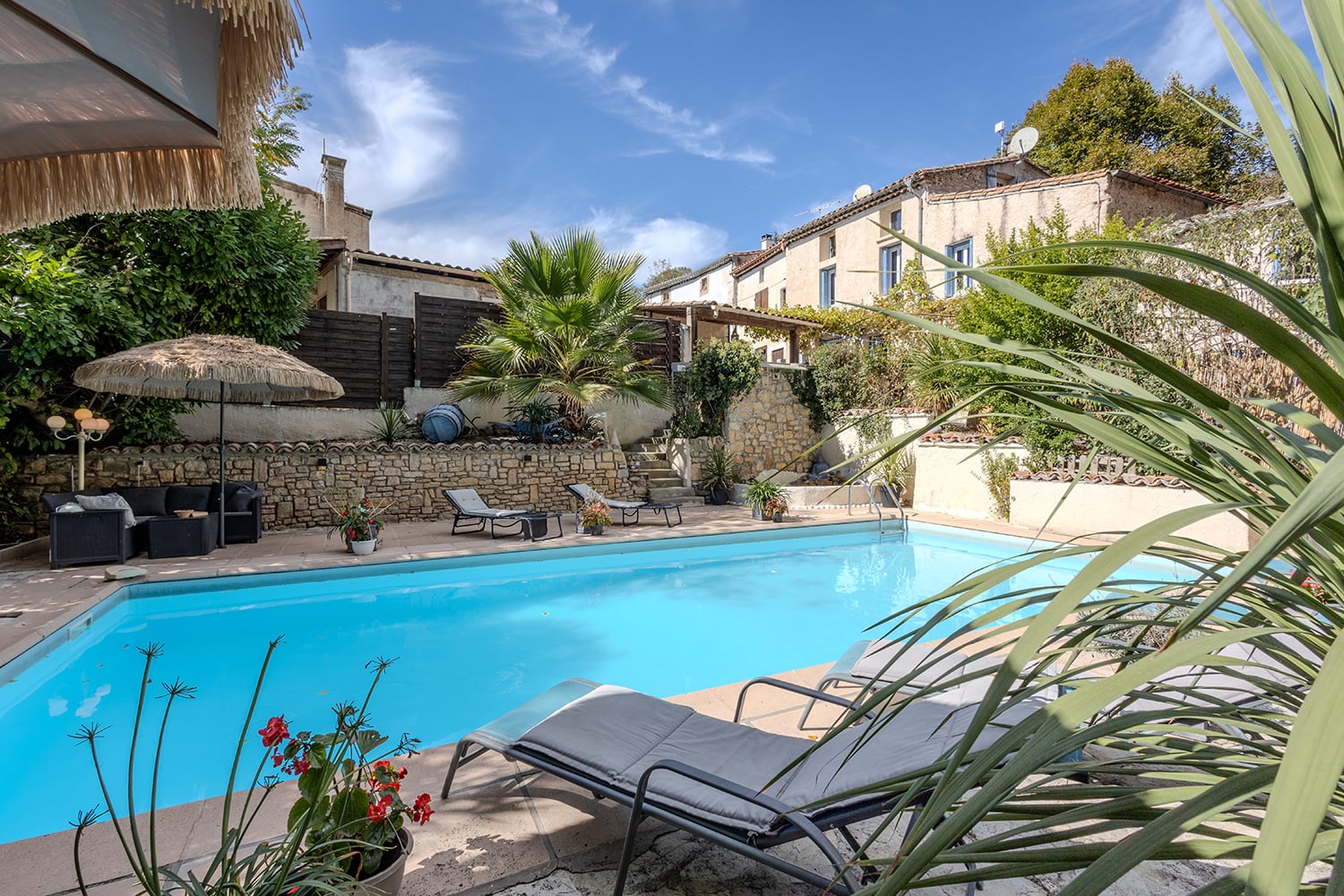 Gîte de vacances à Villarzel-du-Razès avec piscine privée