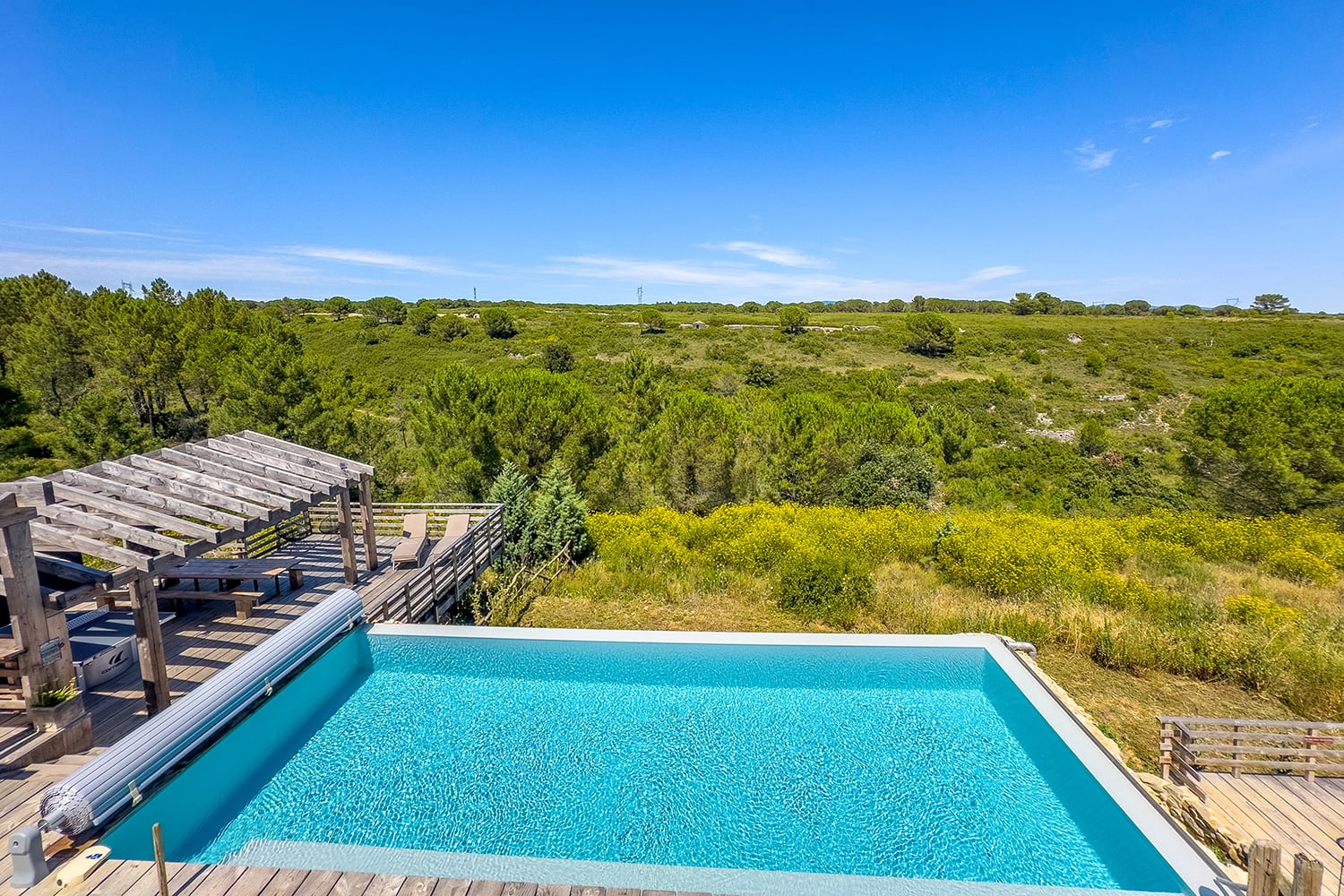Piscine privée chauffée à débordement