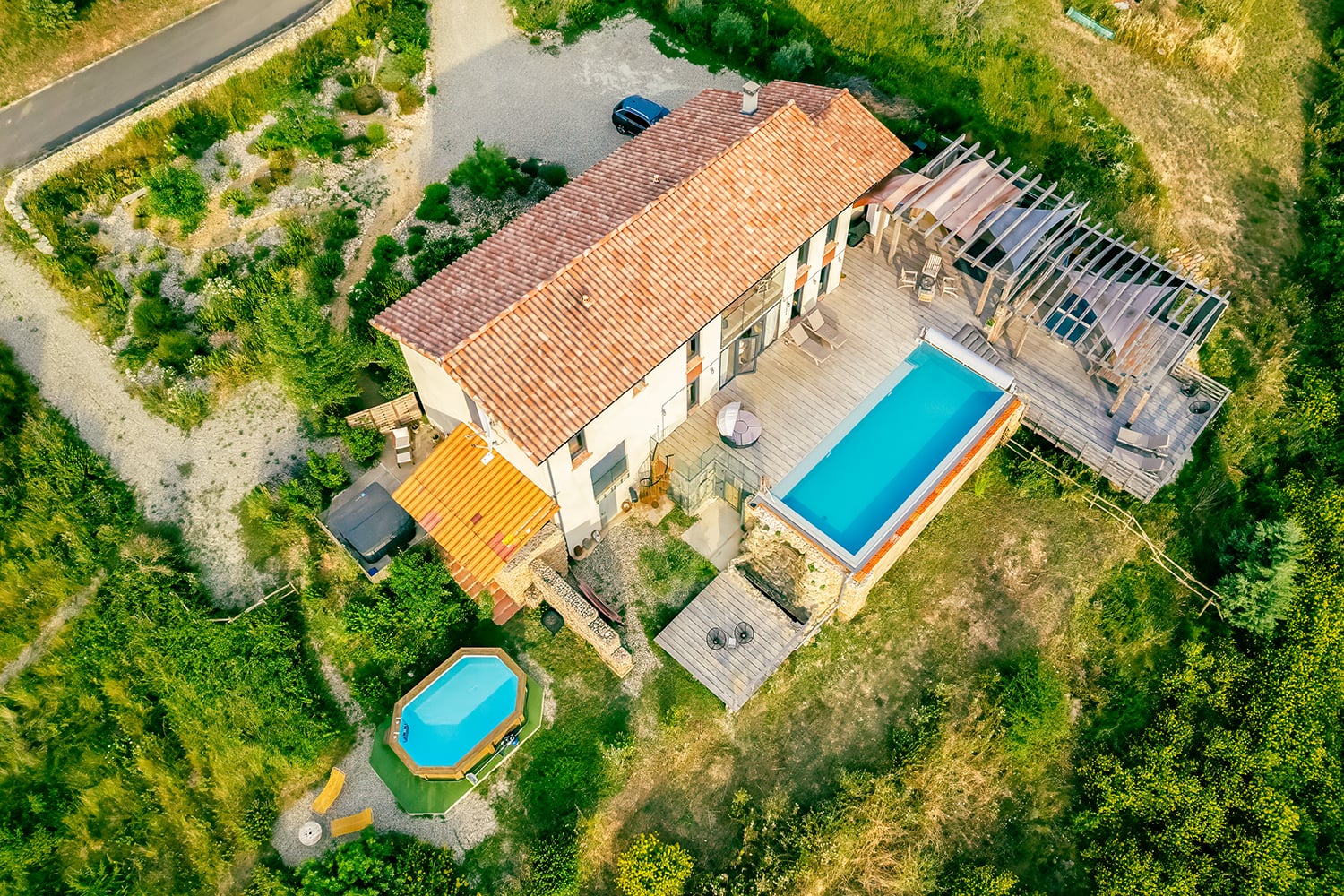 Villa de vacances en Aragon avec piscine privée chauffée à débordement