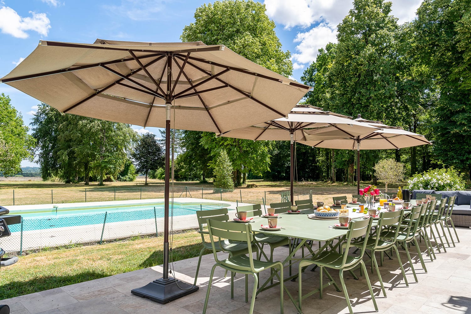 Terrasse de salle à manger | Château de vacances en Nouvelle-Aquitaine