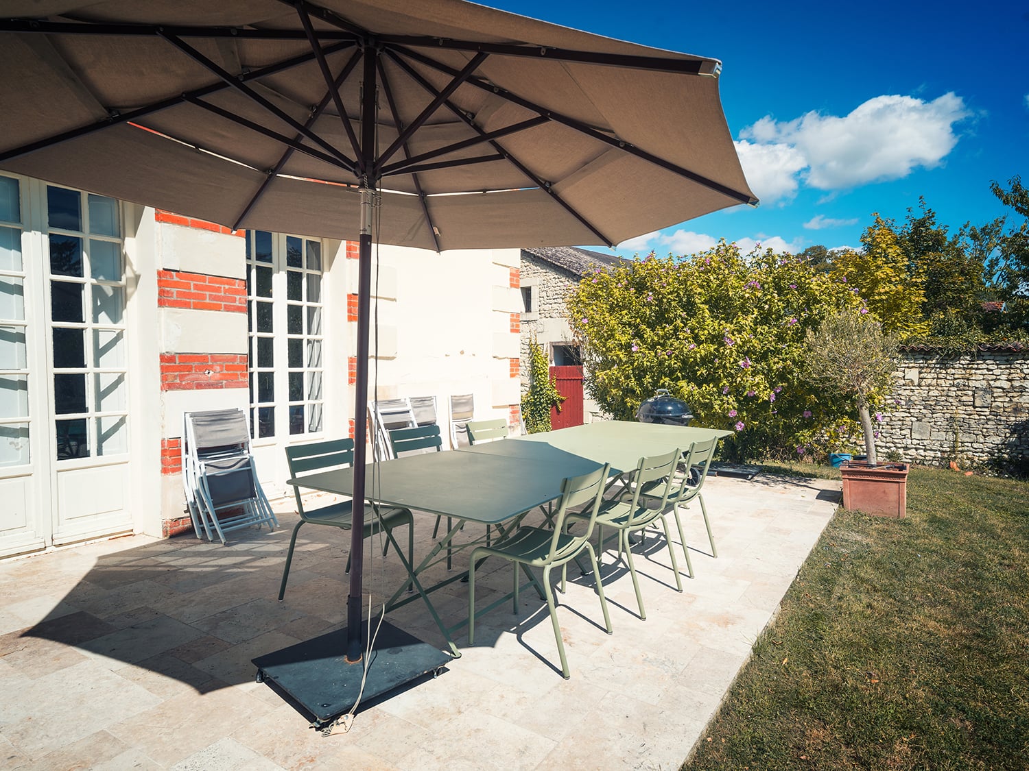 Terrasse pour les repas