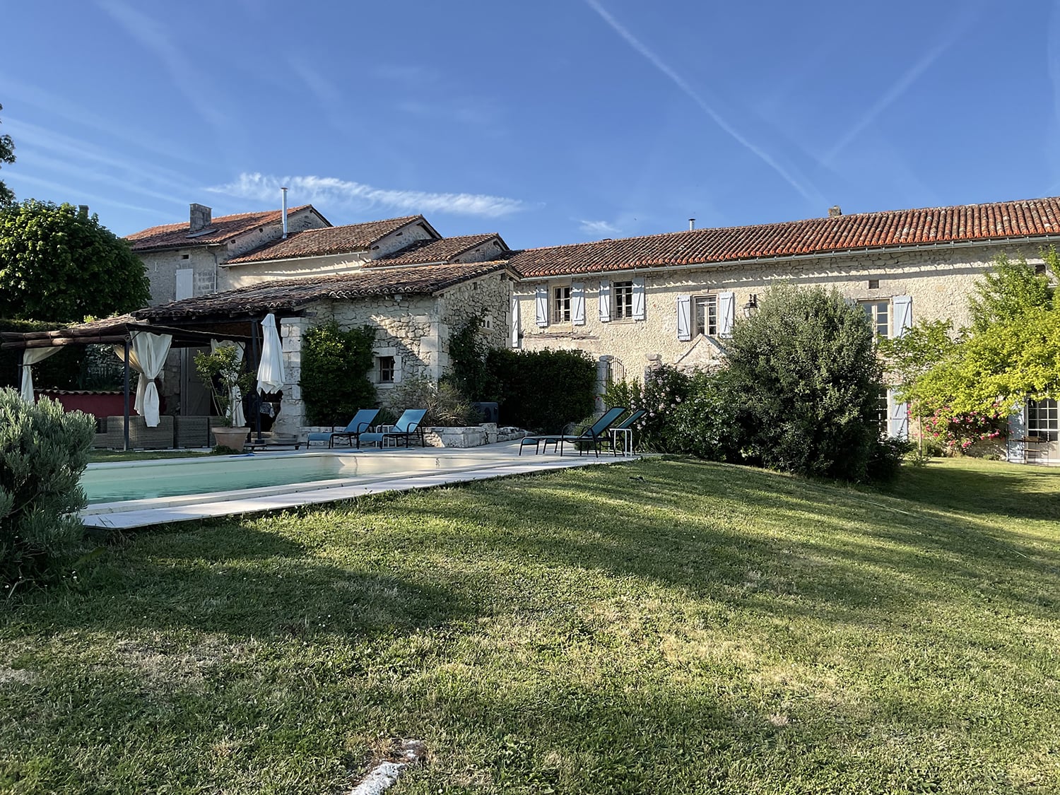 Maison de vacances à Nouvelle-Aquitaine avec piscine privée chauffée