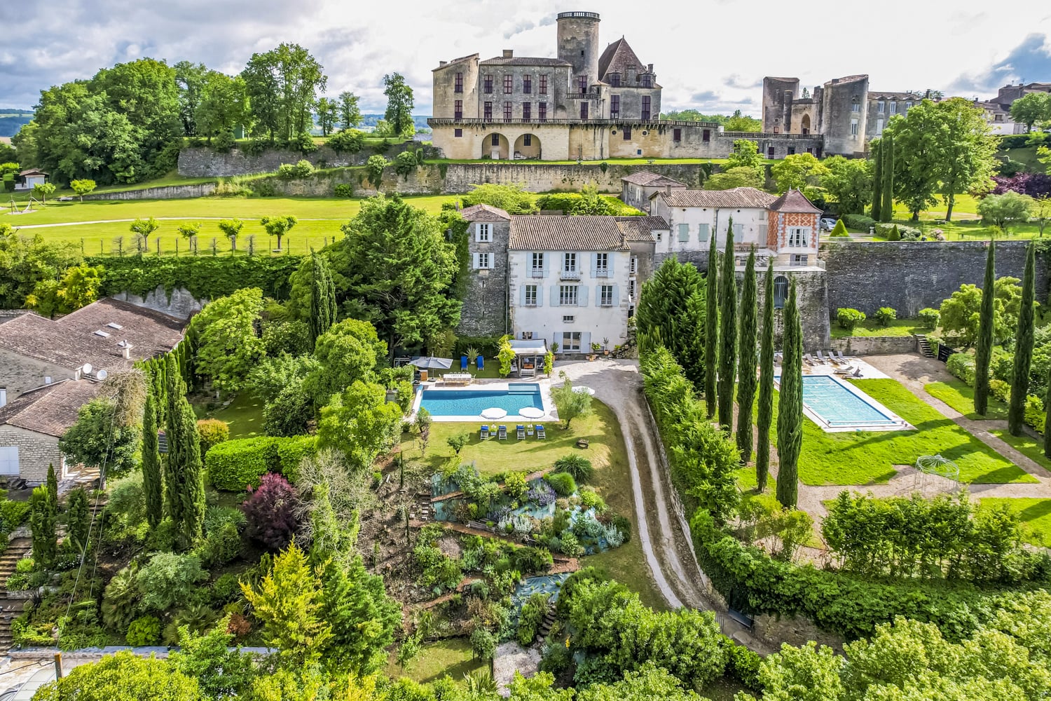 Maison de vacances à Duras avec piscine privée chauffée