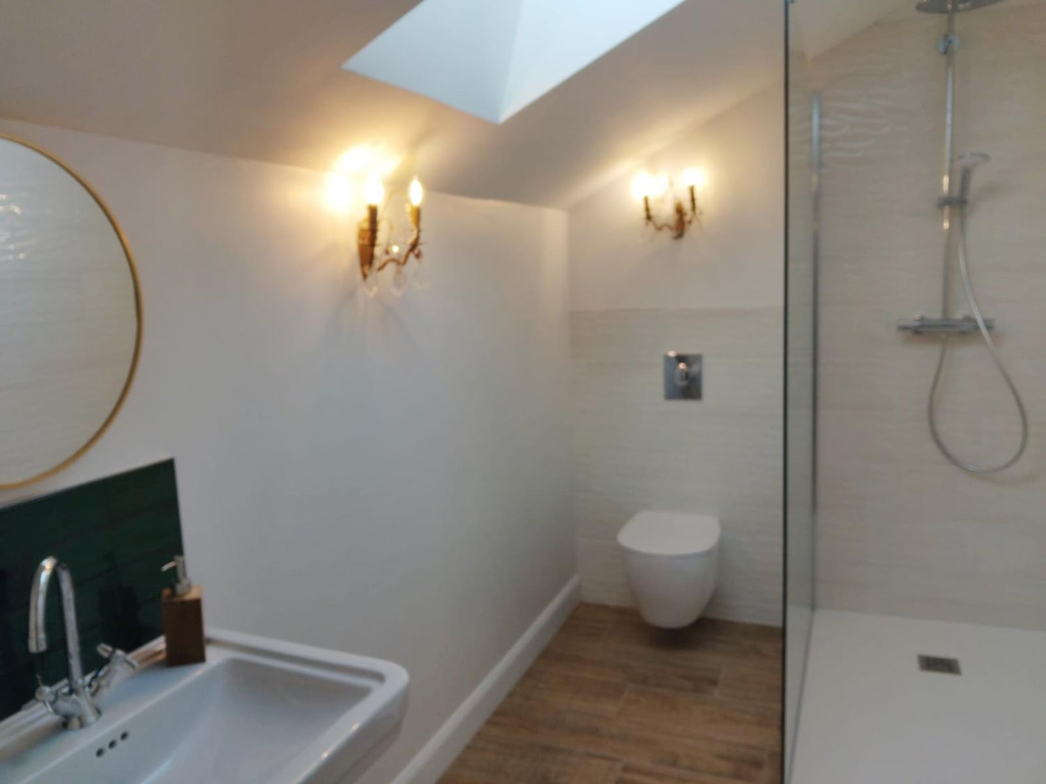 Salle de bain au 2ème étage | Château de vacances dans le Gers