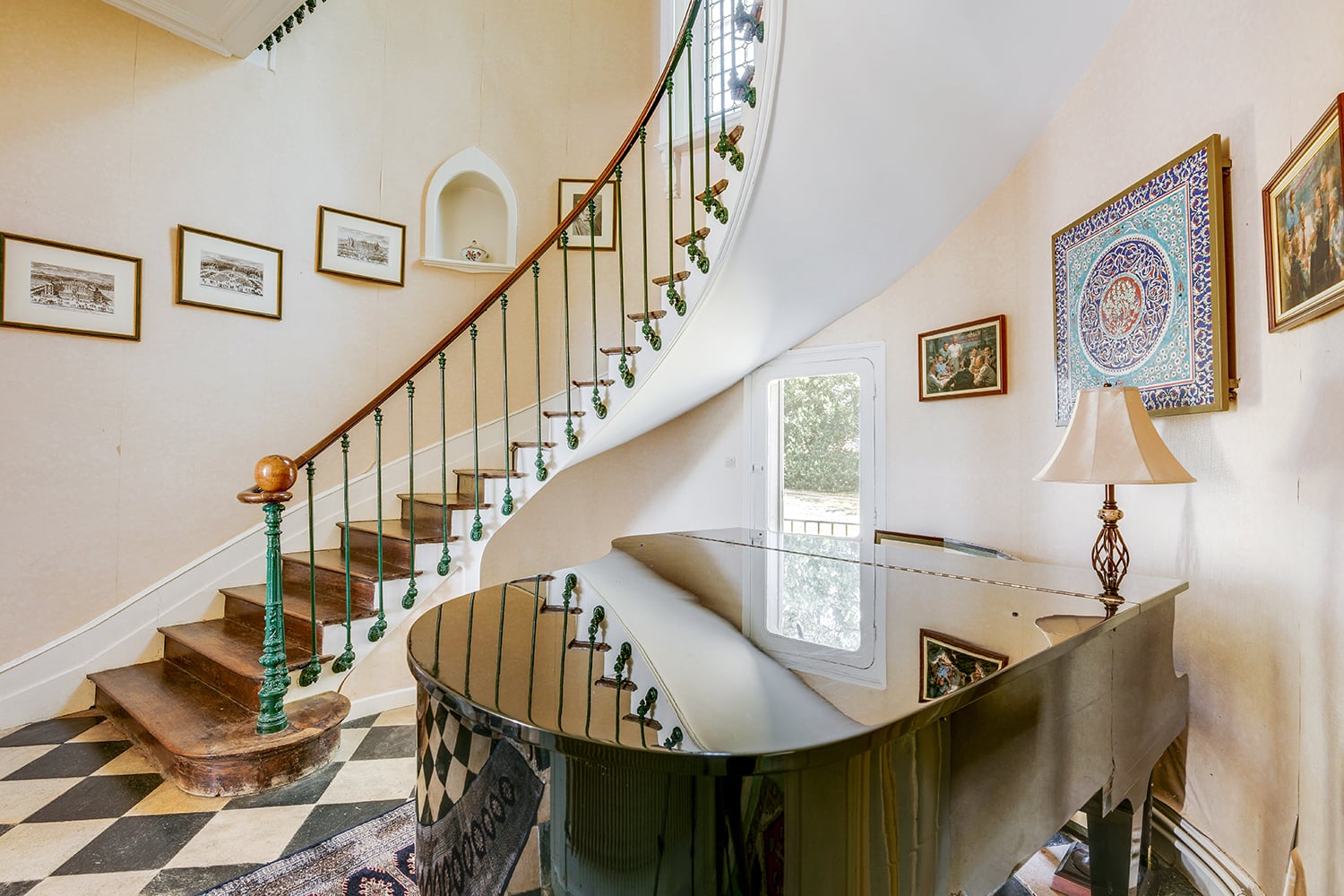 Escalier | Château de vacances en Nouvelle-Aquitaine