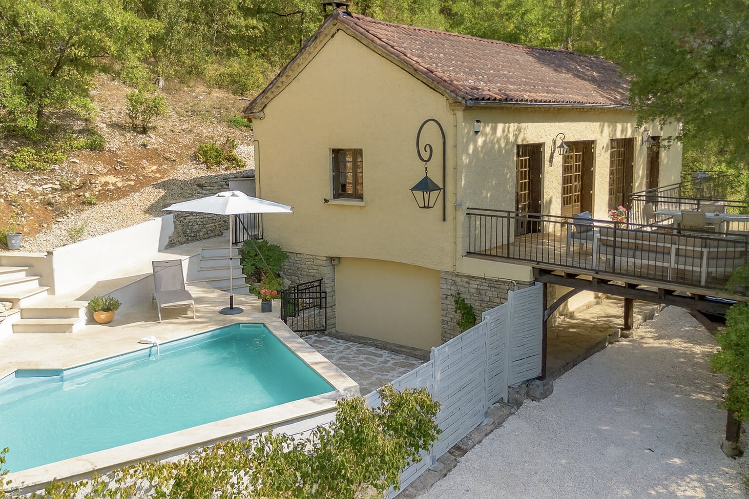 Maison de vacances dans le Lot avec piscine privée