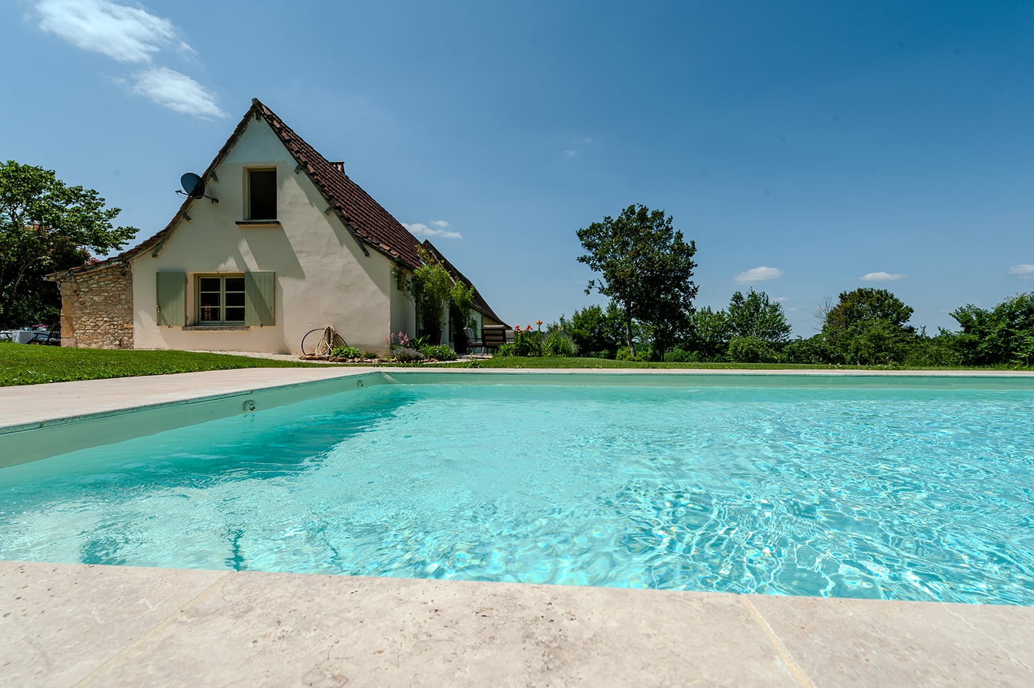 Maison de vacances à Nouvelle-Aquitaine avec piscine privée chauffée