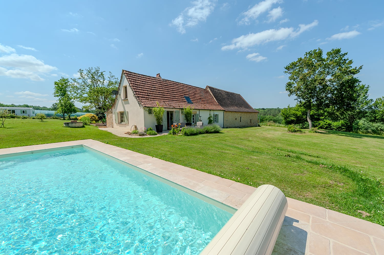 Maison de vacances à Nouvelle-Aquitaine avec piscine privée chauffée