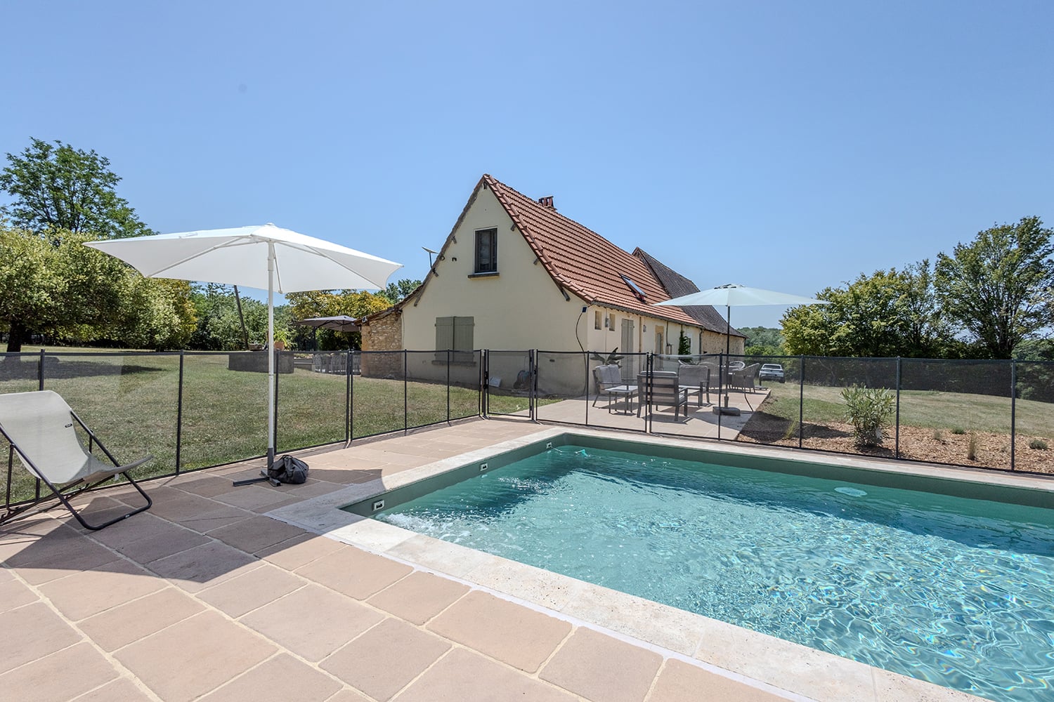 Maison de vacances à Nouvelle-Aquitaine avec piscine privée chauffée
