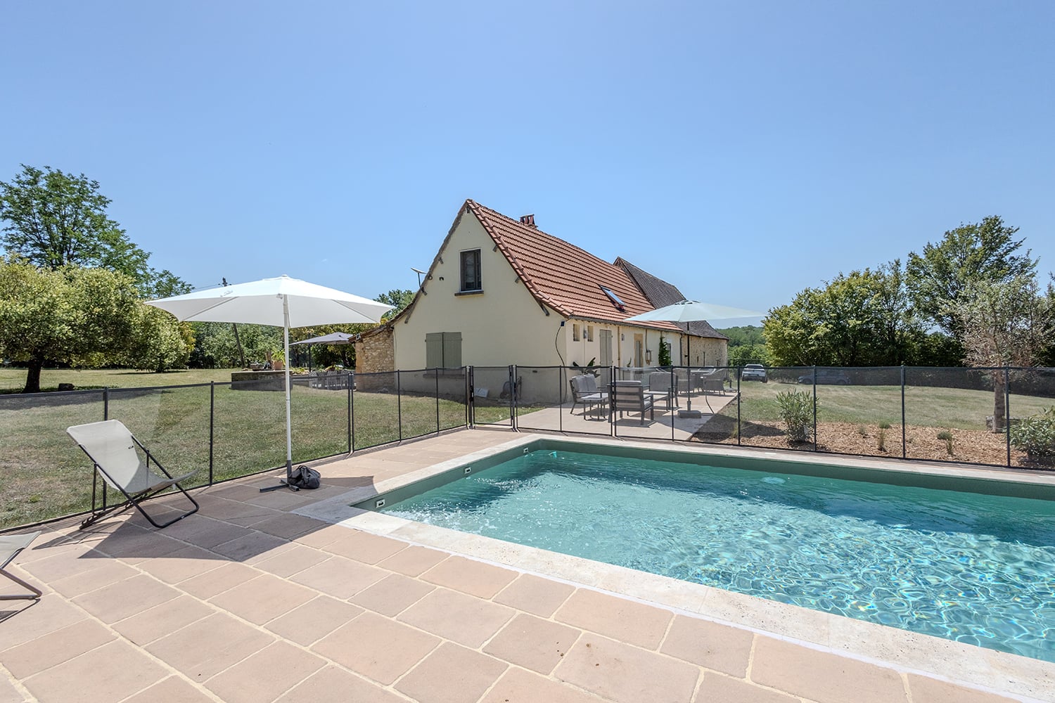 Maison de vacances à Nouvelle-Aquitaine avec piscine privée chauffée