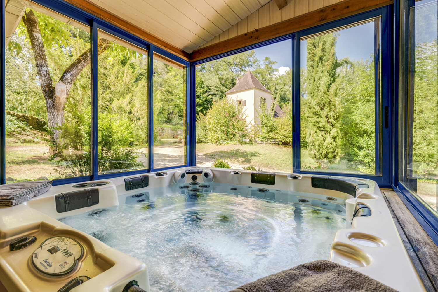 Jacuzzi