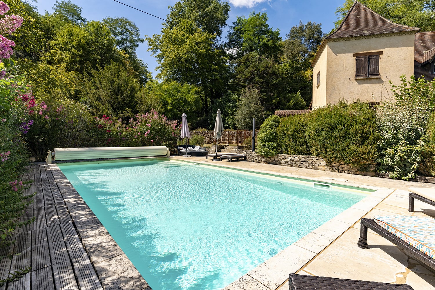 Maison de vacances avec piscine privée à Beynac-et-Cazenac