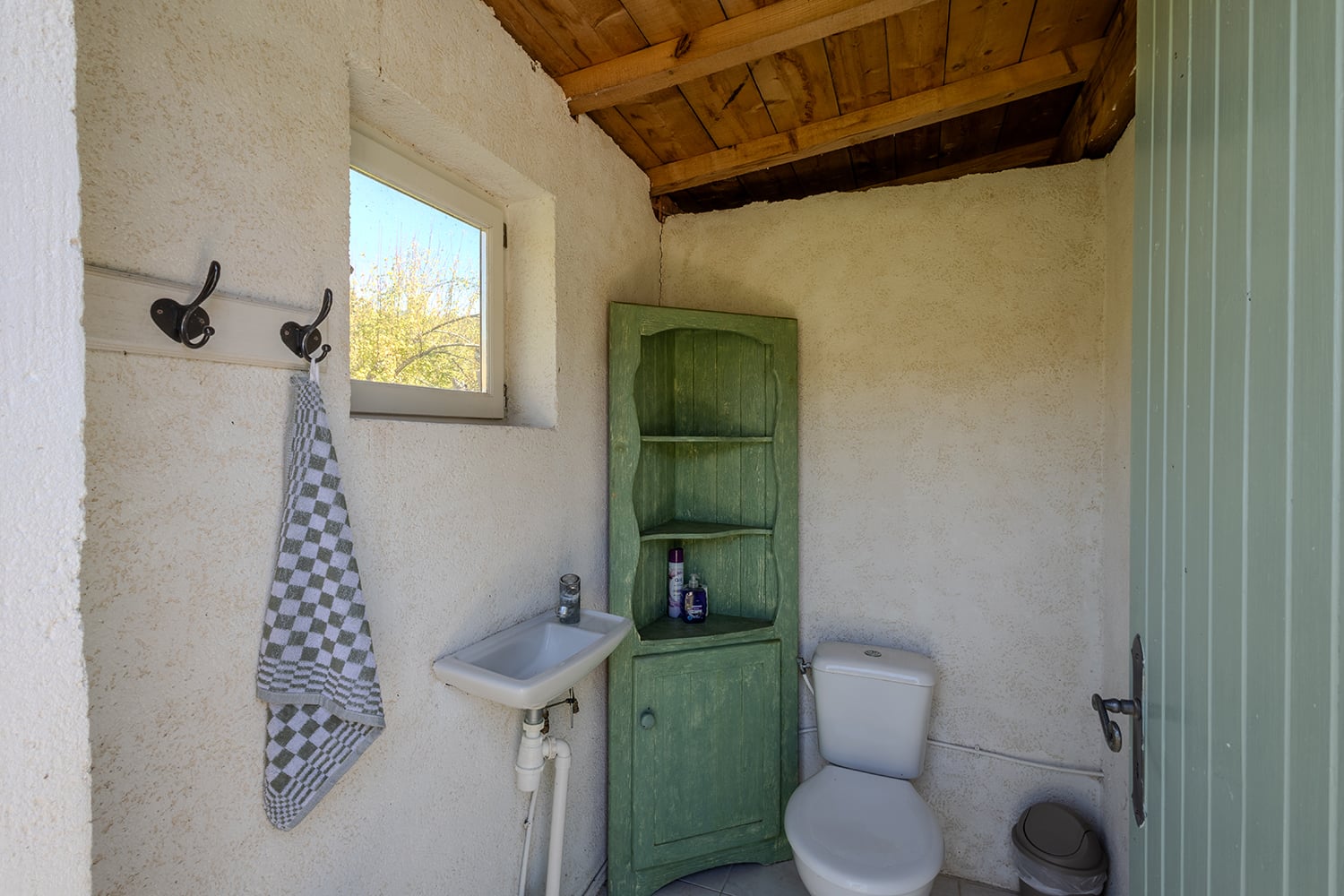 Salle de bain de la piscine