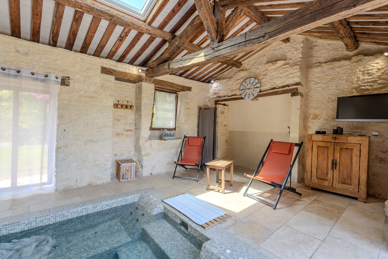 Piscine intérieure privée chauffée