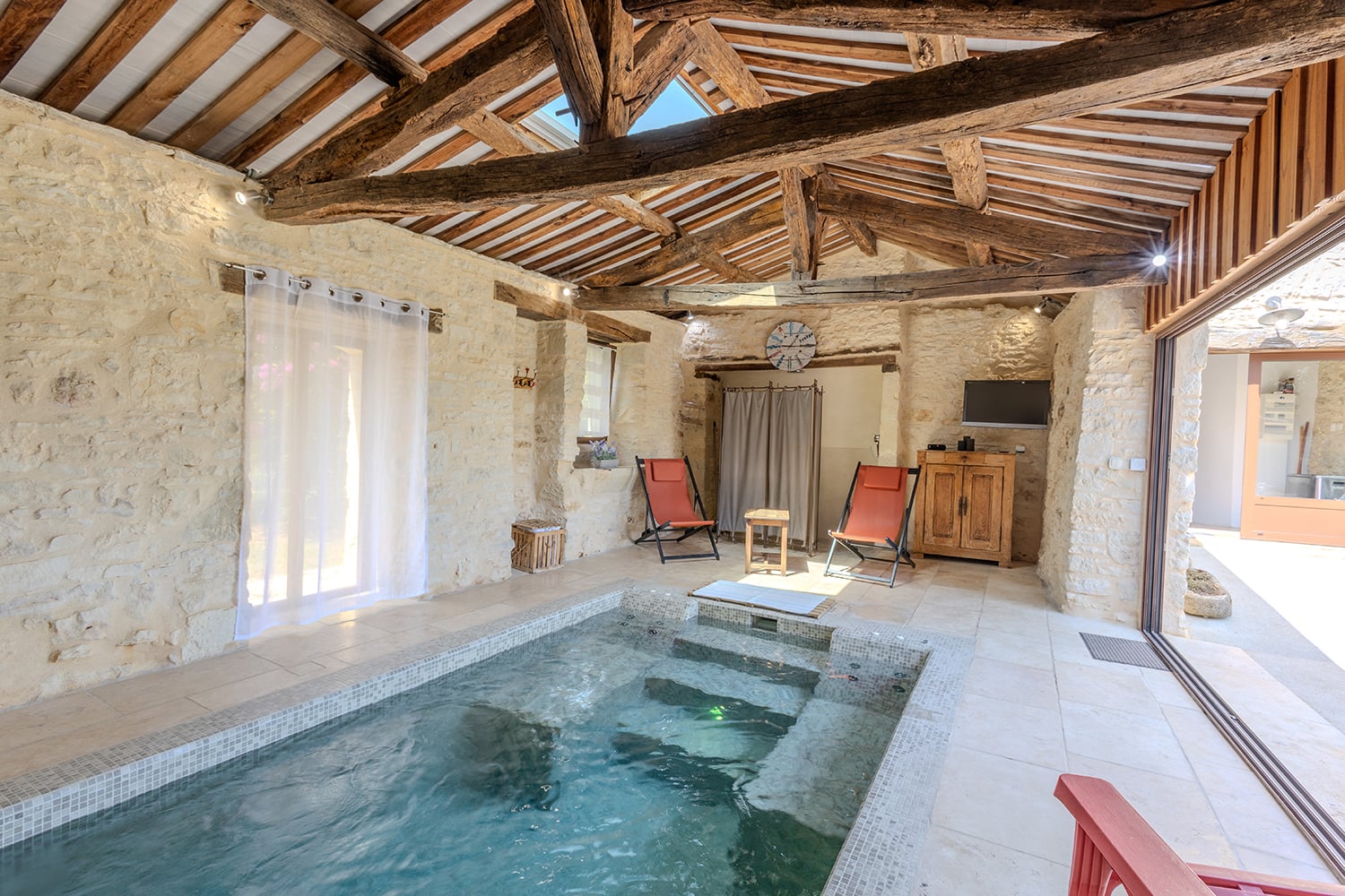 Piscine intérieure privée chauffée